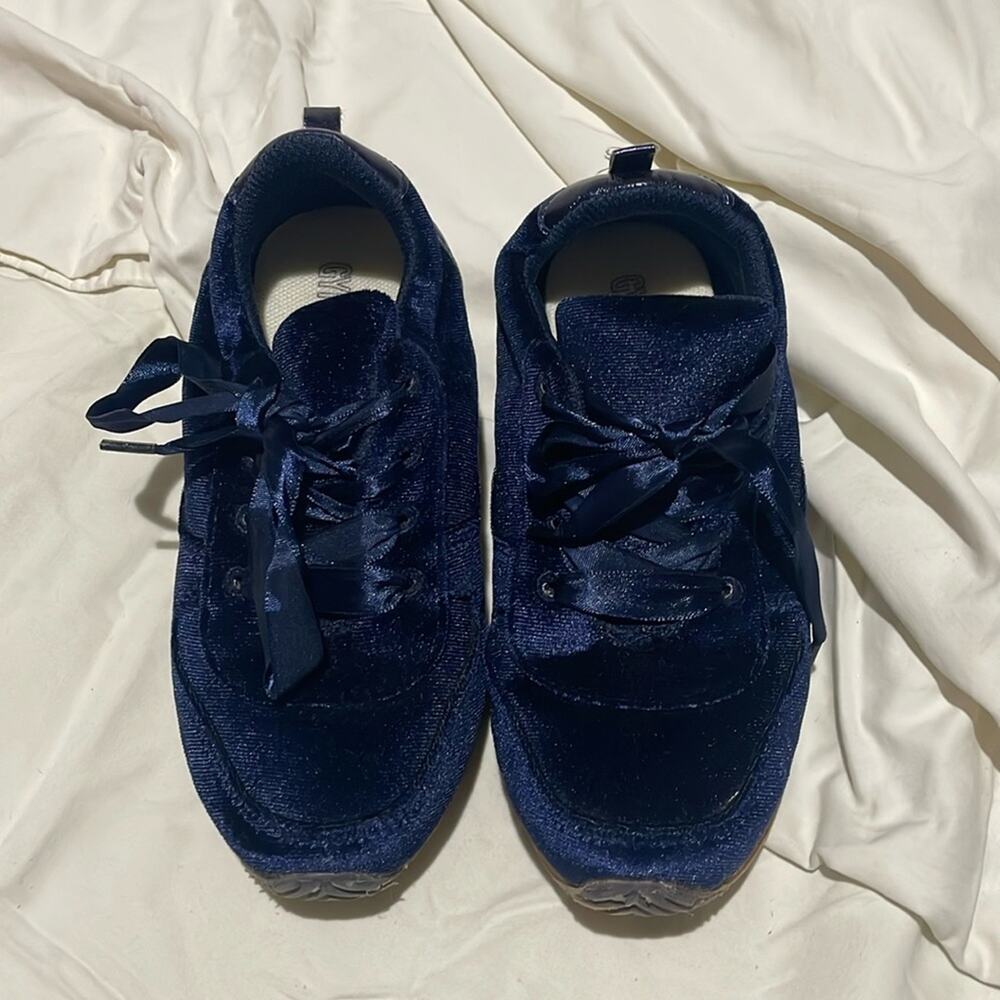 Gymboree 11 navy blue velvet sneaker satin laces guc shoe measures 8” sole